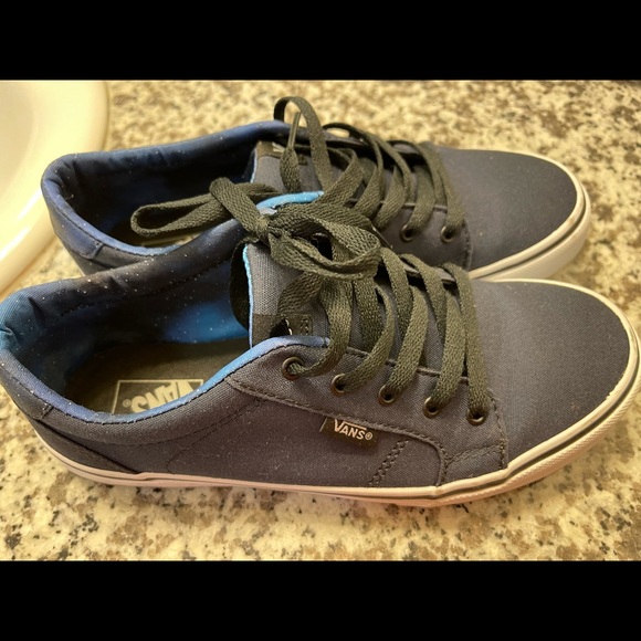 Vans Sneakers - Picture 2 of 6